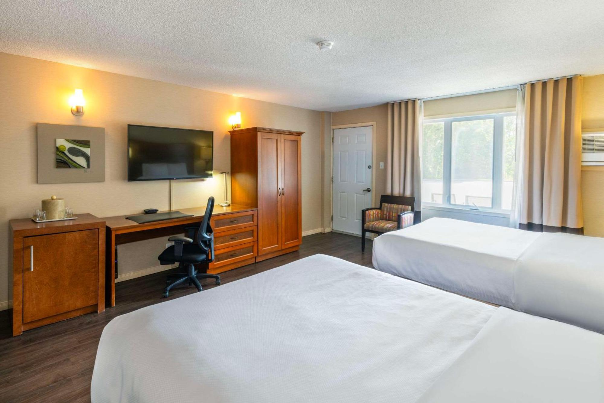 Comfort Inn Mont Laurier Zewnętrze zdjęcie