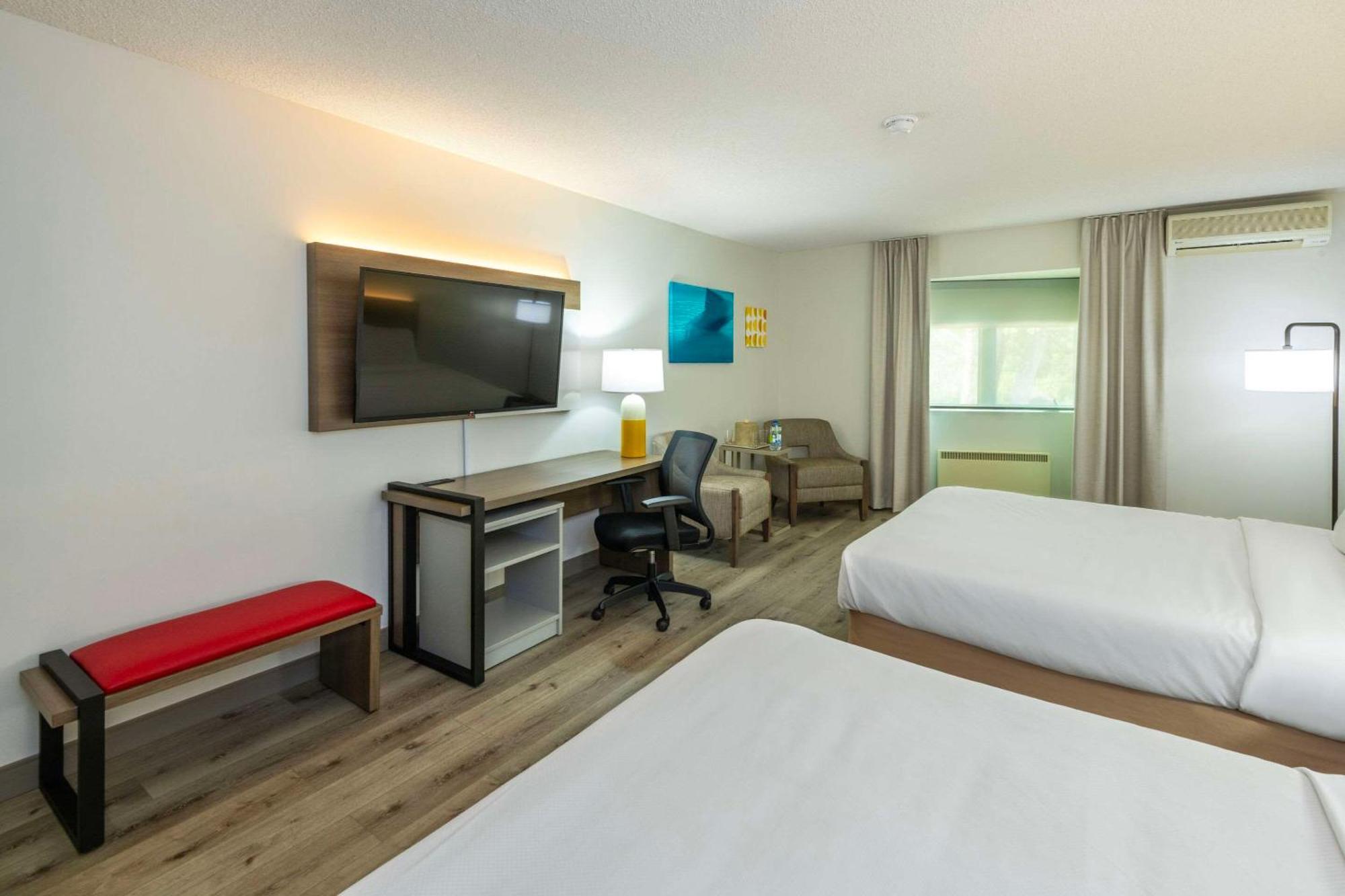 Comfort Inn Mont Laurier Zewnętrze zdjęcie